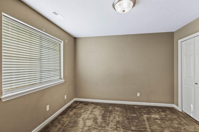 17005 E Morningside Ln, Spokane, WA 99016