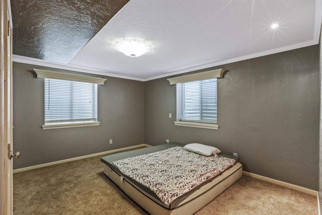 17005 E Morningside Ln, Spokane, WA 99016