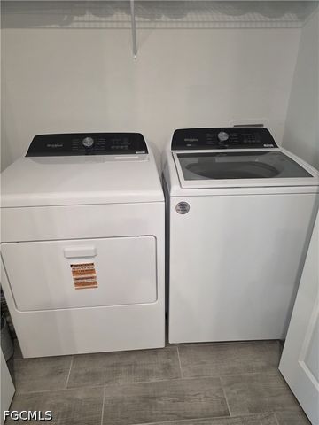 4421 NE 15th PL, Cape Coral, FL 33909