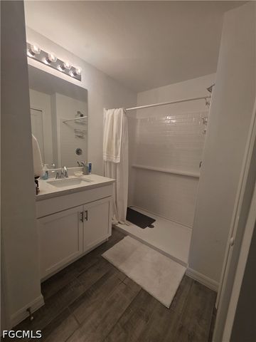 4421 NE 15th PL, Cape Coral, FL 33909