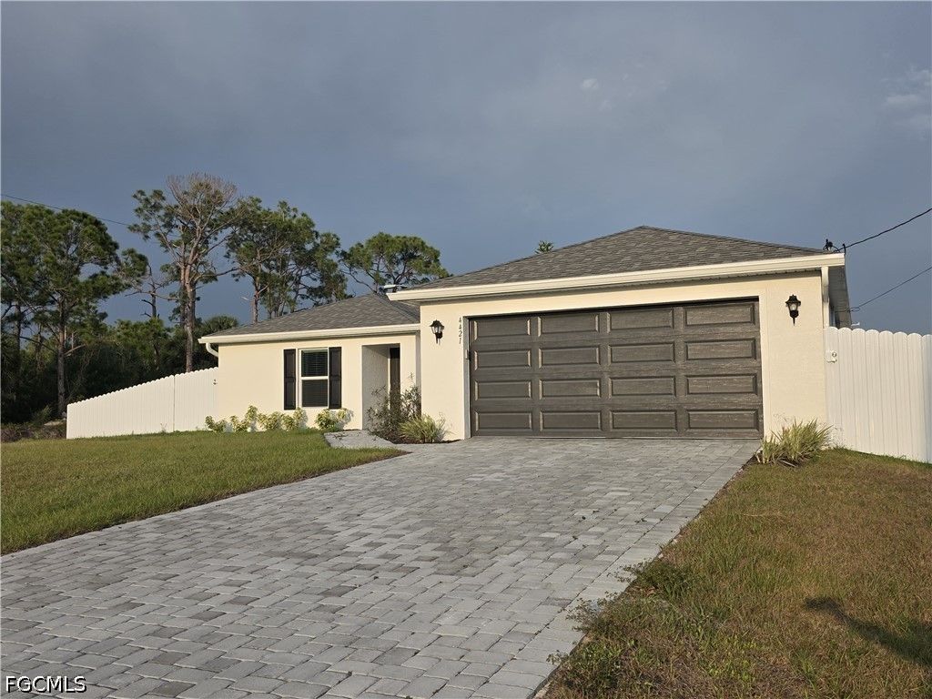 4421 NE 15th PL, Cape Coral, FL 33909