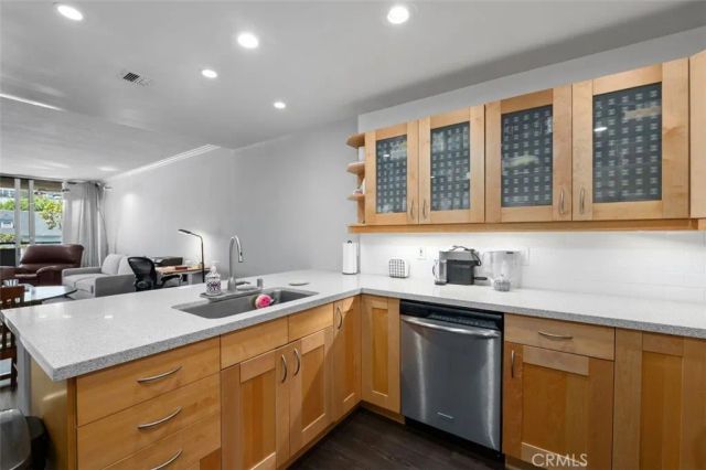 11044 Ophir 403, Los Angeles, CA 90024