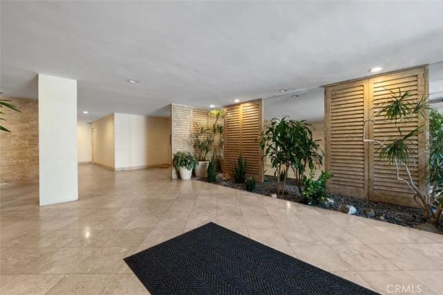 11044 Ophir 403, Los Angeles, CA 90024