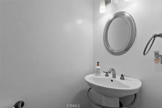 11044 Ophir 403, Los Angeles, CA 90024