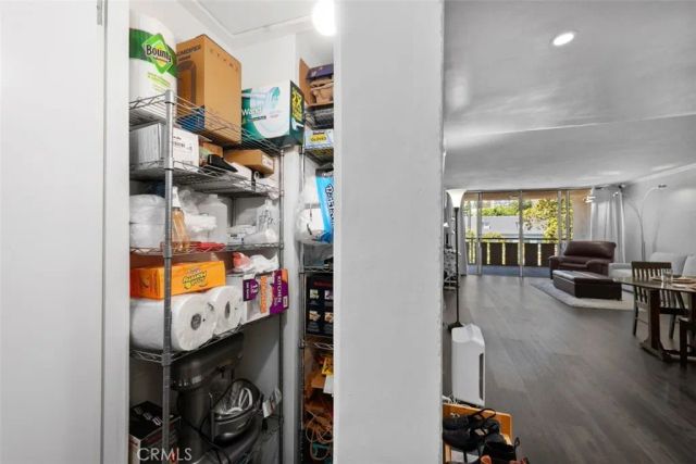 11044 Ophir 403, Los Angeles, CA 90024