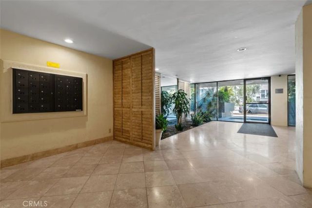 11044 Ophir 403, Los Angeles, CA 90024
