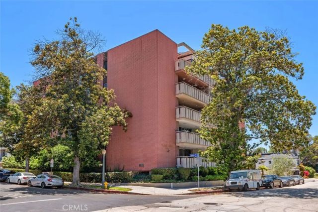 11044 Ophir 403, Los Angeles, CA 90024