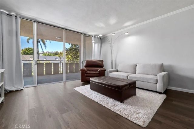11044 Ophir 403, Los Angeles, CA 90024