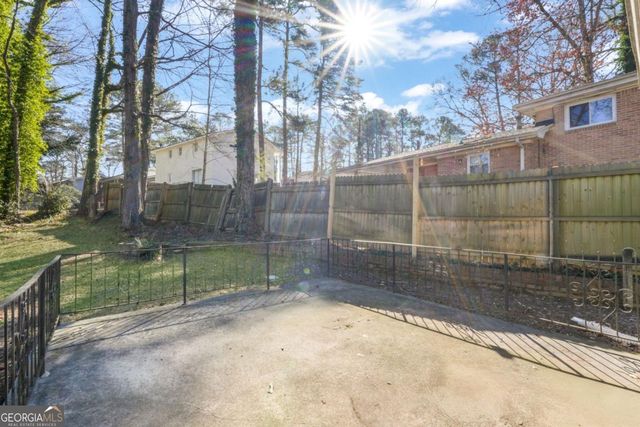 1918 Valley Ridge Drive SW, Atlanta, GA 30331