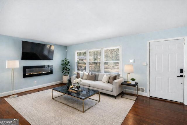 1918 Valley Ridge Drive SW, Atlanta, GA 30331