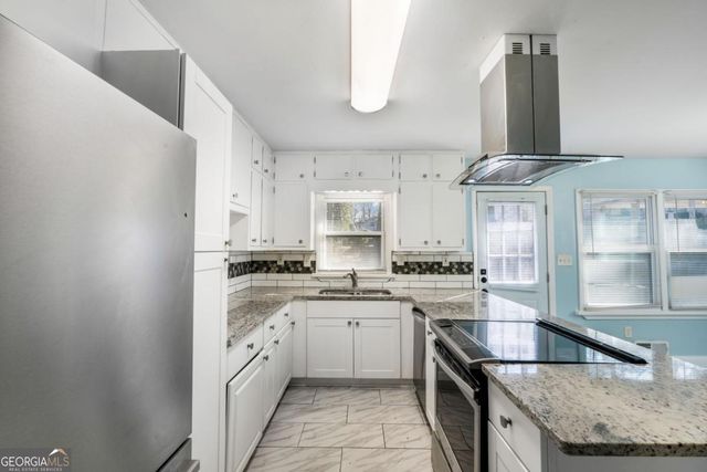 1918 Valley Ridge Drive SW, Atlanta, GA 30331