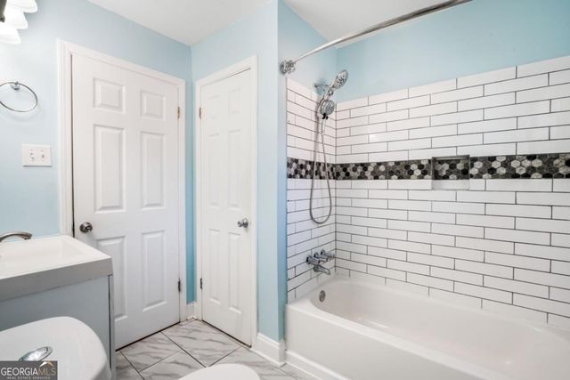 1918 Valley Ridge Drive SW, Atlanta, GA 30331