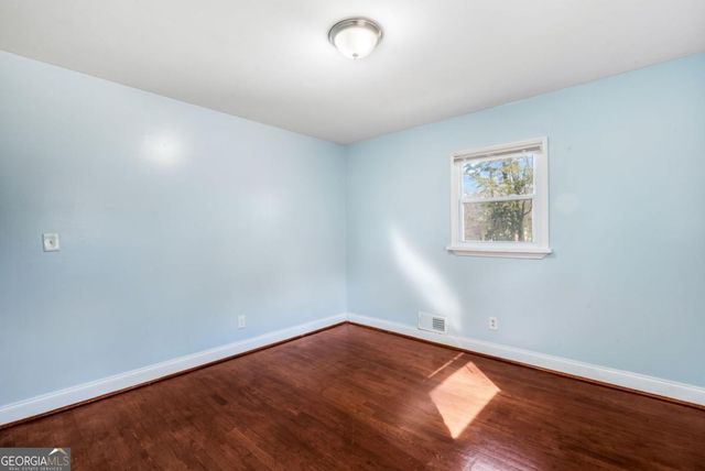 1918 Valley Ridge Drive SW, Atlanta, GA 30331