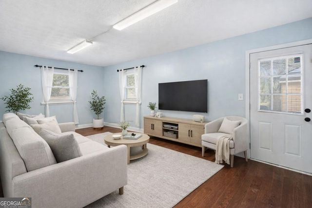 1918 Valley Ridge Drive SW, Atlanta, GA 30331