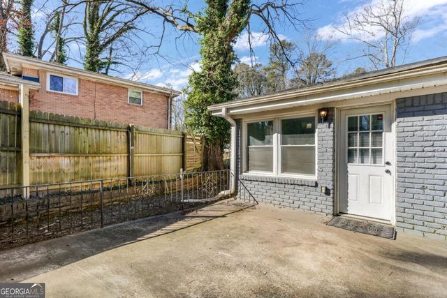 1918 Valley Ridge Drive SW, Atlanta, GA 30331