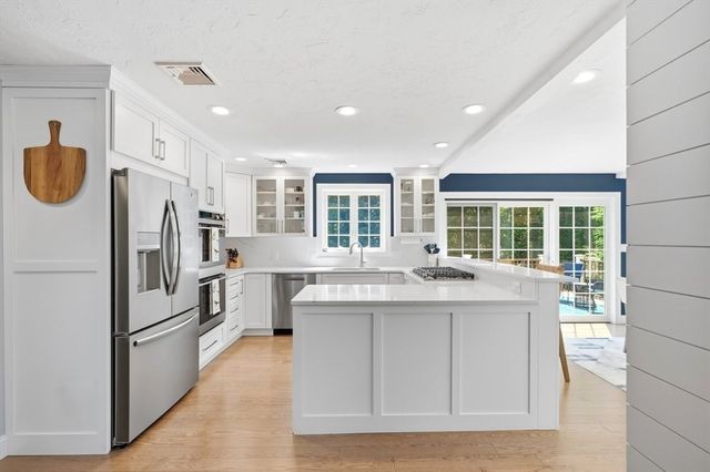 47 Old Coach Road, Cohasset, MA 02025