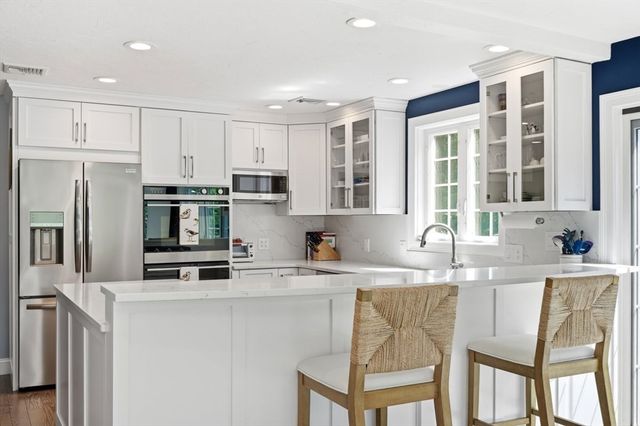 47 Old Coach Road, Cohasset, MA 02025