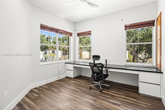 1549 Shoreline Way, Hollywood, FL 33019