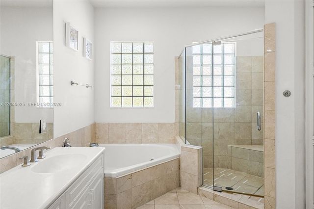 1549 Shoreline Way, Hollywood, FL 33019
