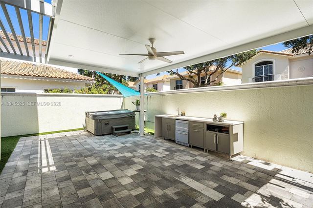 1549 Shoreline Way, Hollywood, FL 33019