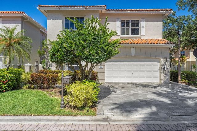 1549 Shoreline Way, Hollywood, FL 33019