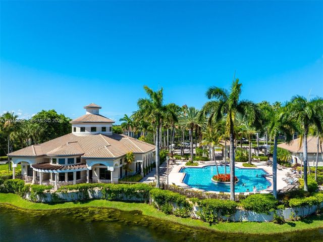 1549 Shoreline Way, Hollywood, FL 33019