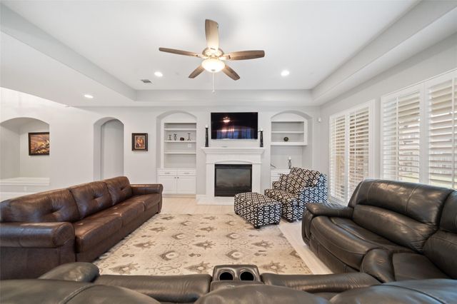 15619 Stone Gables Lane, Houston, TX 77044