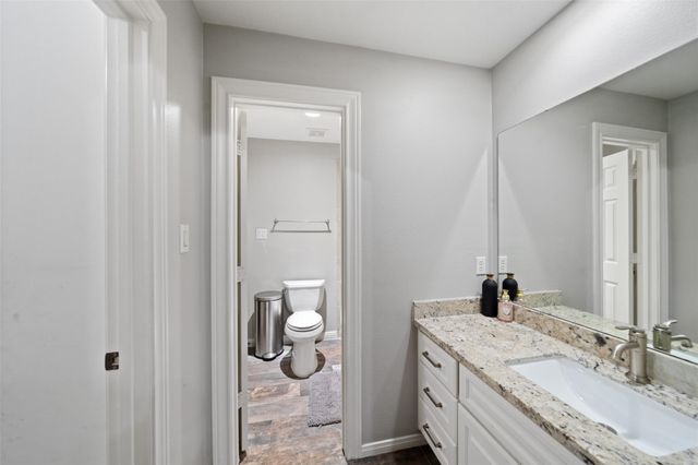 15619 Stone Gables Lane, Houston, TX 77044