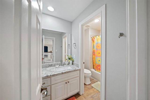 15619 Stone Gables Lane, Houston, TX 77044