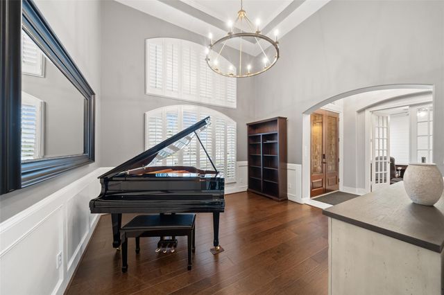 15619 Stone Gables Lane, Houston, TX 77044