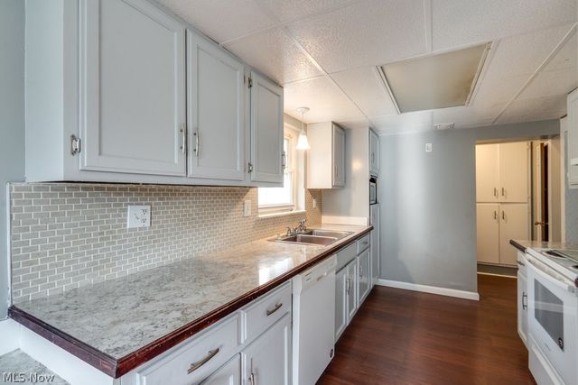 12335 Sunset Drive, Garfield Heights, OH 44125