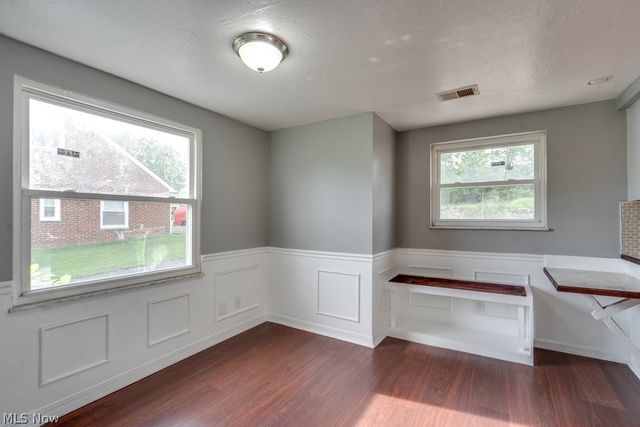 12335 Sunset Drive, Garfield Heights, OH 44125
