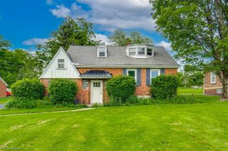 12335 Sunset Drive, Garfield Heights, OH 44125