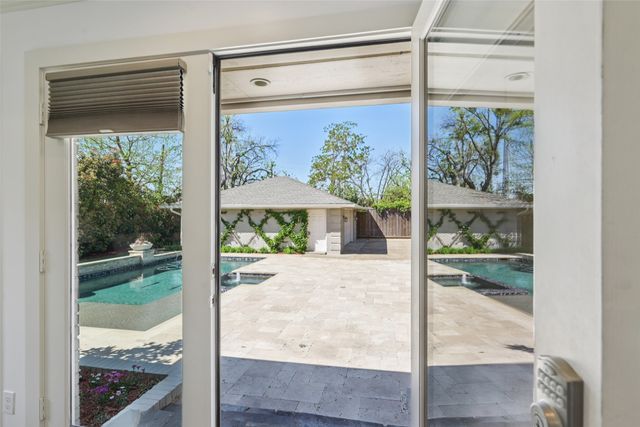 5818 Gramercy Place, Dallas, TX 75230