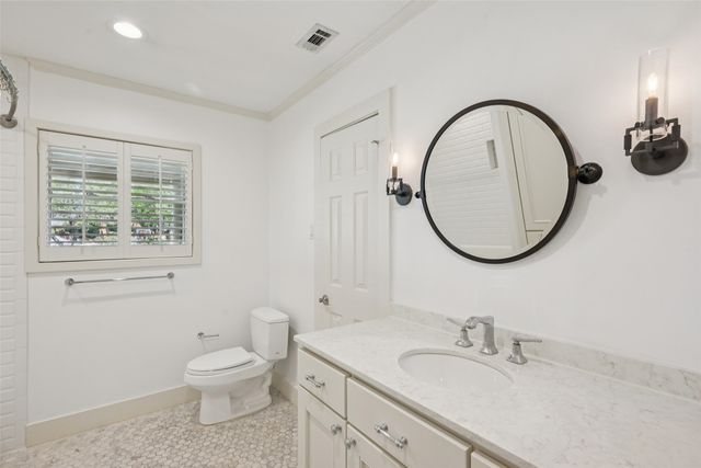 5818 Gramercy Place, Dallas, TX 75230