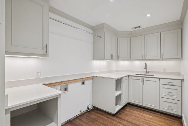 5818 Gramercy Place, Dallas, TX 75230