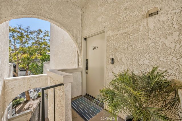 5101 Tortuga Drive 205, Huntington Beach, CA 92649