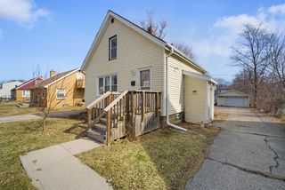 5064 N 56th STREET, Milwaukee, WI 53218