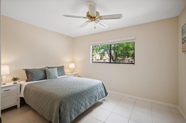 5750 Coach House Circle G, Boca Raton, FL 33486