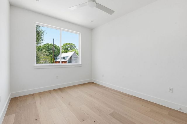 502 Normandy ST 1, Austin, TX 78745