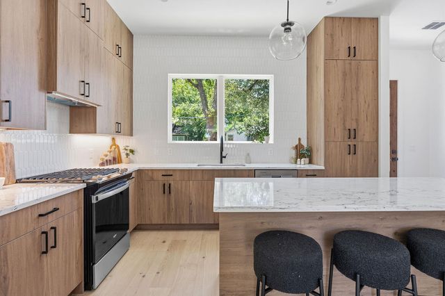 502 Normandy ST 1, Austin, TX 78745