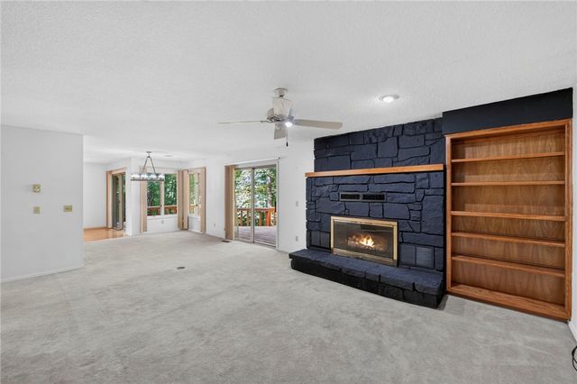 2 Raleigh Hills Lane, Bella Vista, AR 72715