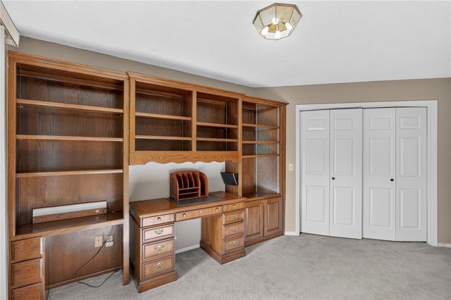 2 Raleigh Hills Lane, Bella Vista, AR 72715