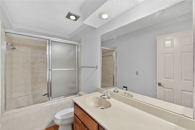 2 Raleigh Hills Lane, Bella Vista, AR 72715
