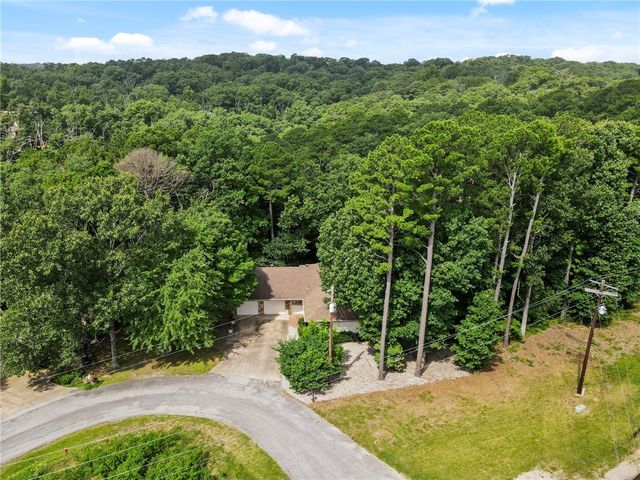 2 Raleigh Hills Lane, Bella Vista, AR 72715