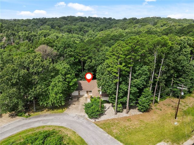 2 Raleigh Hills Lane, Bella Vista, AR 72715