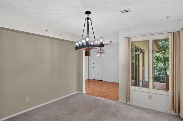2 Raleigh Hills Lane, Bella Vista, AR 72715