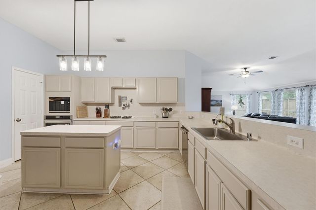 1433 Cottage Cove Court, Seabrook, TX 77586