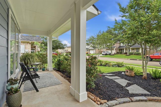 1433 Cottage Cove Court, Seabrook, TX 77586