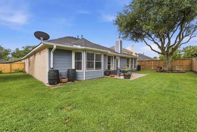 1433 Cottage Cove Court, Seabrook, TX 77586